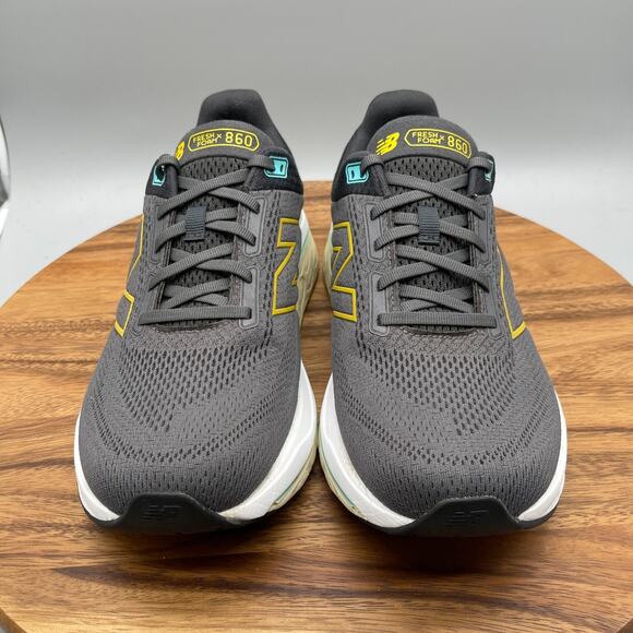 New Balance Fresh Foam X 740 V14 Shoes Mens Size 10.5 4E Gray Running Comfort - Picture 2 of 8